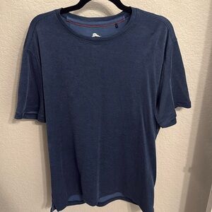 Tommy Bahama men’s short-sleeve crew neck T-shirt — blue micro stripe